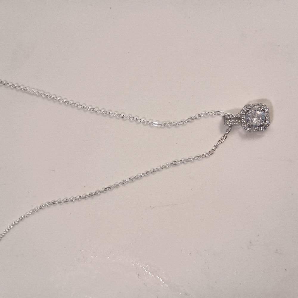 New Moissanite 925 Sterling Silver. Beautiful Gift ๐ No Pass - Picture 5 of 7